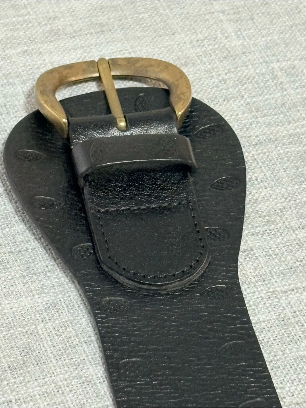 Linea Pelle Black Leather Double-Ring Belt with Antique Gold Buckles Y2K